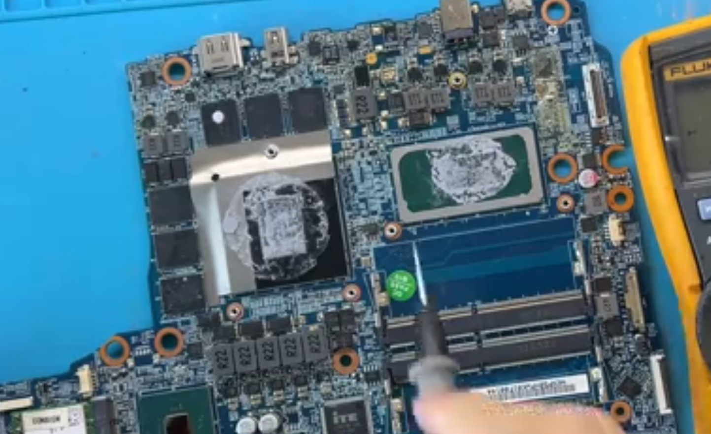 雷蛇靈刃14不開機黑屏分析,雷蛇靈刃筆記本維修點 技術(shù)資訊 第1張